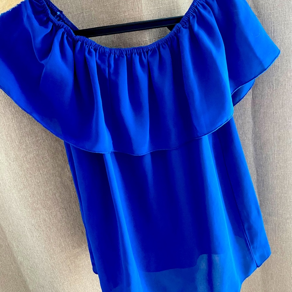 Blue top - Picture 3 of 5